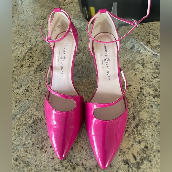 Chinese Laundry Size 10 1/2 pumps - Picture 2 of 6